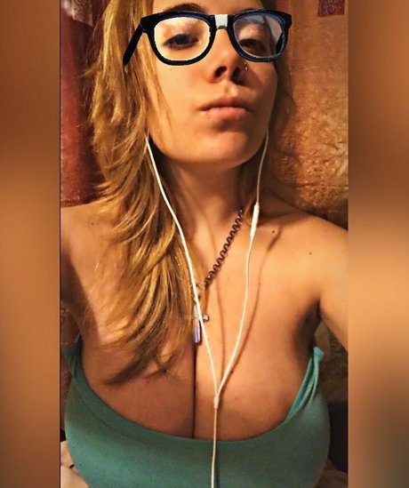 Foto di nudo di fuga di OnlyFans di Ladyzaray