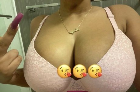Foto di nudo di fuga di OnlyFans di Jasmyn
