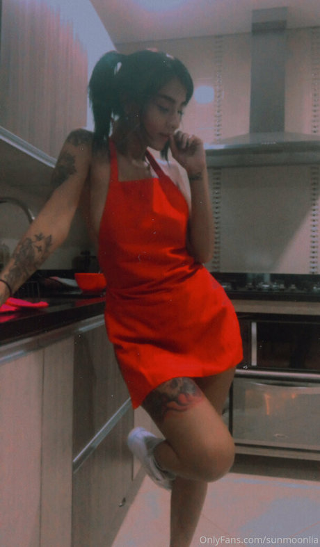 Foto di nudo di fuga di OnlyFans di Sunmoonlia