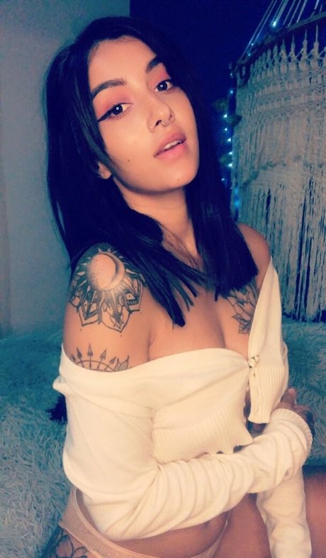 Foto di nudo di fuga di OnlyFans di Sunmoonlia