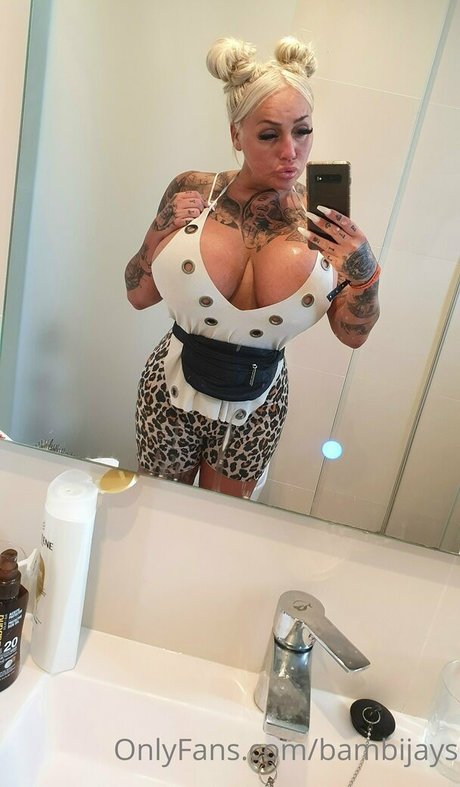 Foto di nudo di fuga di OnlyFans di Bambijays