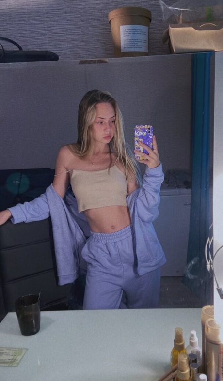 Alenashuvaeva