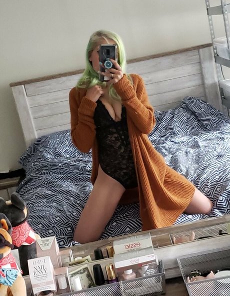 Foto di nudo di fuga di OnlyFans di Lacywindsor