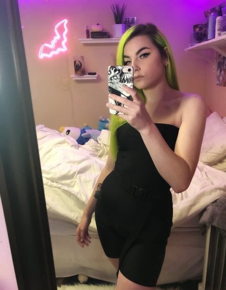 Foto di nudo di fuga di OnlyFans di Ghoulrunnings