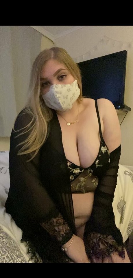 Foto di nudo di fuga di OnlyFans di Pr1ncessgl1tter