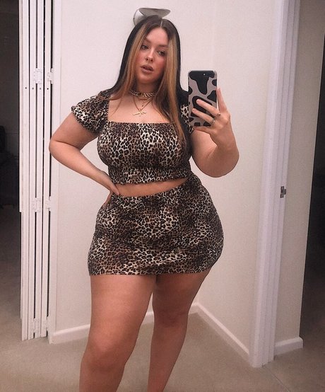 Foto di nudo di fuga di OnlyFans di Holly Marston