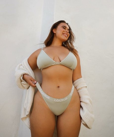 Foto di nudo di fuga di OnlyFans di Venezia Cruz