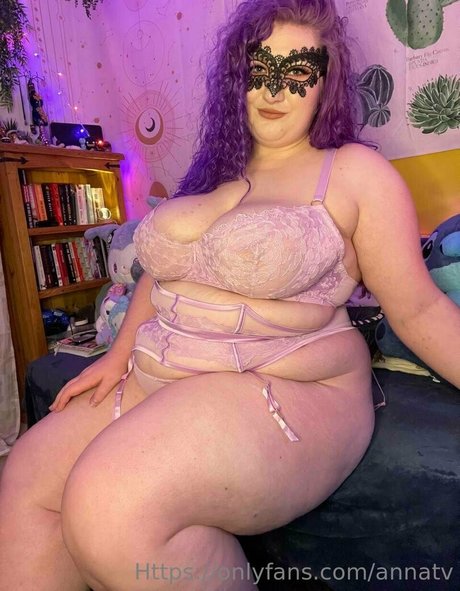 Foto di nudo di fuga di OnlyFans di Annatv