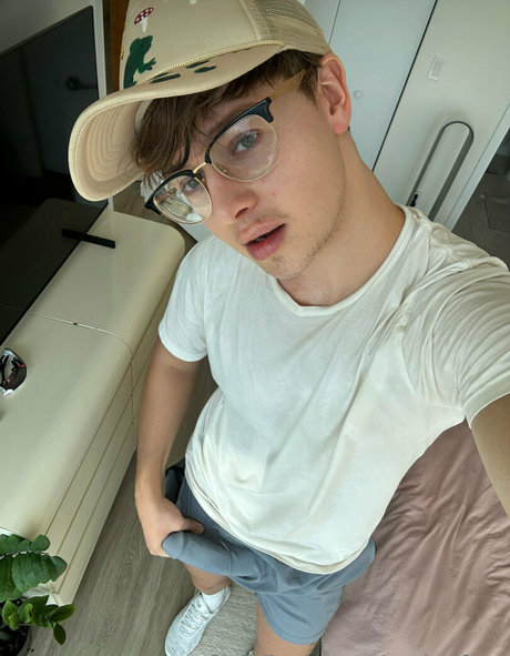 Foto di nudo di fuga di OnlyFans di Cadenfree