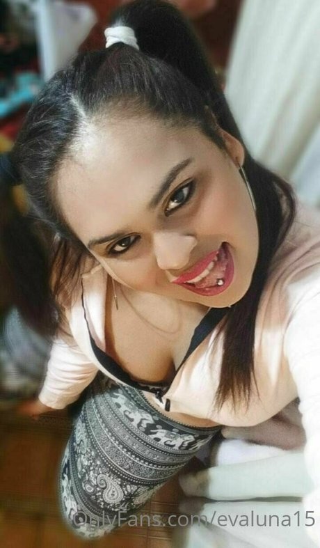 Foto di nudo di fuga di OnlyFans di Evaluna15