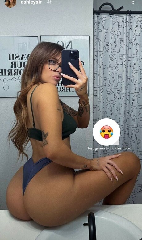 Foto di nudo di fuga di OnlyFans di Ashleydougan