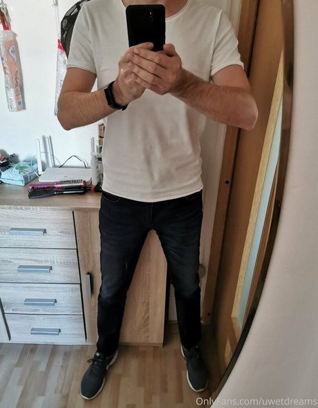 Foto di nudo di fuga di OnlyFans di Uwetdreams