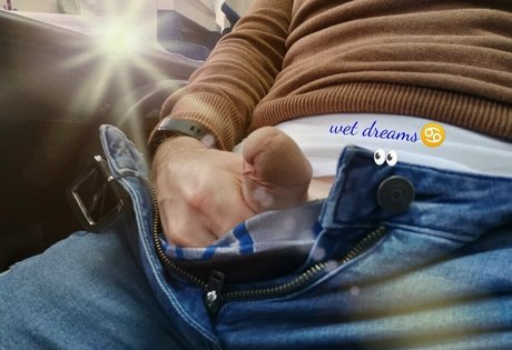Foto di nudo di fuga di OnlyFans di Uwetdreams