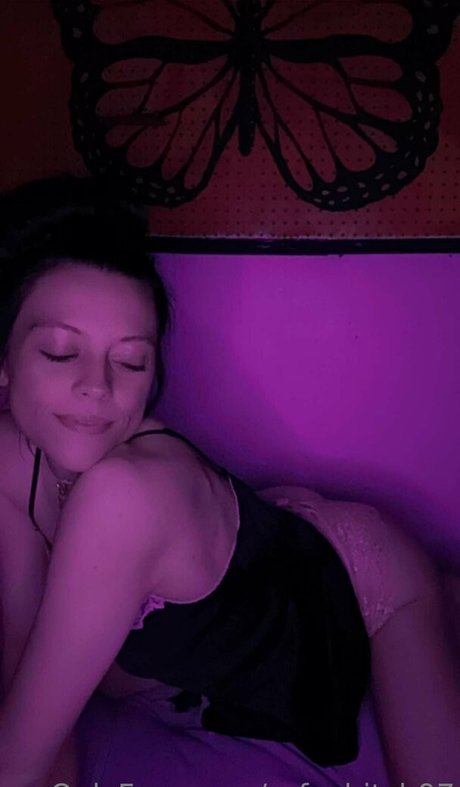 Foto di nudo di fuga di OnlyFans di Urfavbitch97