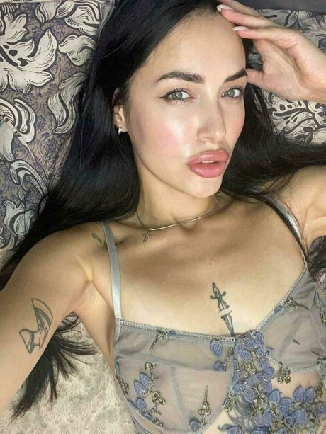 Foto di nudo di fuga di OnlyFans di Redfoxyme