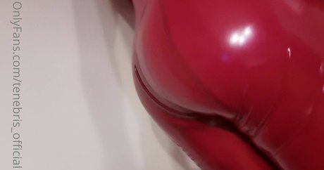 Foto di nudo di fuga di OnlyFans di Tnebrisofficial