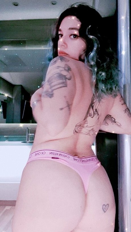 Foto di nudo di fuga di OnlyFans di Rennloveee
