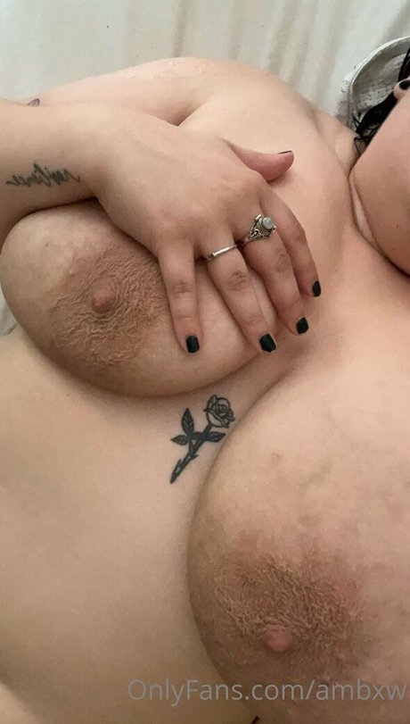 Foto di nudo di fuga di OnlyFans di Ambxw