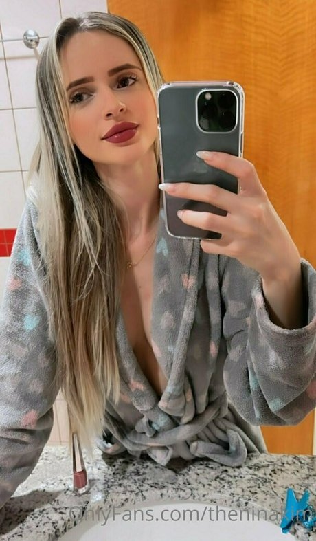 Foto di nudo di fuga di OnlyFans di Theninakim