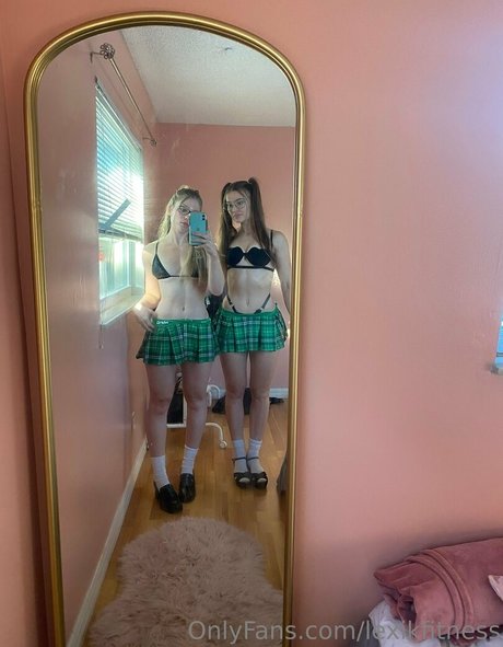 Foto di nudo di fuga di OnlyFans di Lexi Kaizer