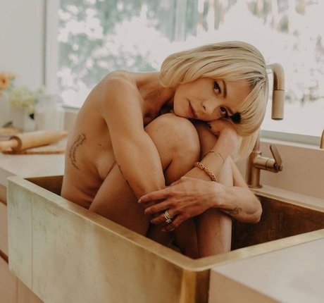 Foto di nudo di fuga di OnlyFans di Jaime King
