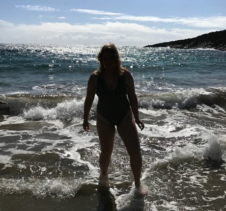 Foto di nudo di fuga di OnlyFans di Chynna