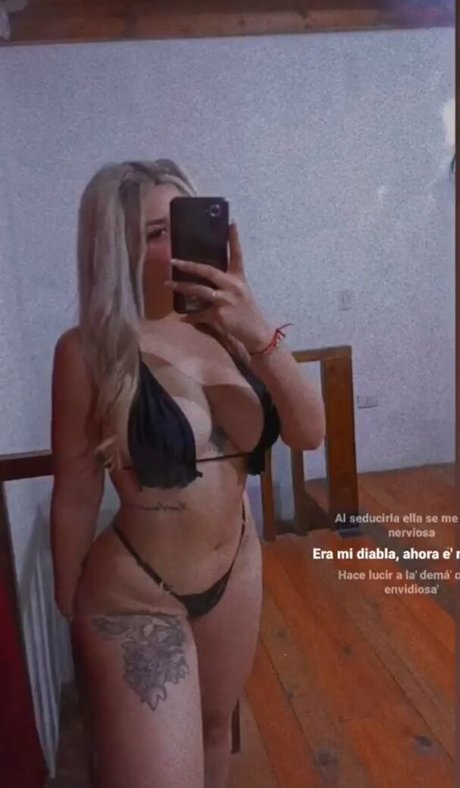 Foto di nudo di fuga di OnlyFans di Lolaaleiva