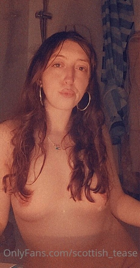 Foto di nudo di fuga di OnlyFans di Scottishtease