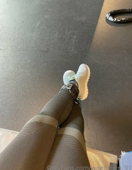 Foto di nudo di fuga di OnlyFans di Woelfchen91
