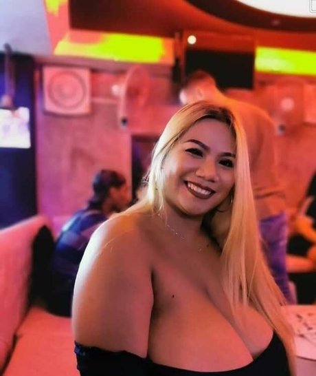Foto di nudo di fuga di OnlyFans di Sara Chubby