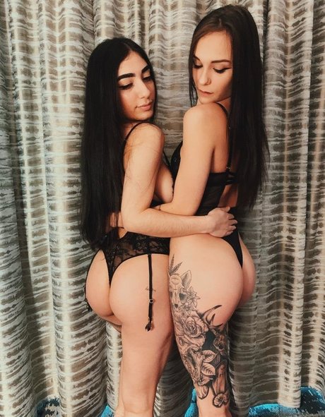 Foto di nudo di fuga di OnlyFans di Scarletsummerx