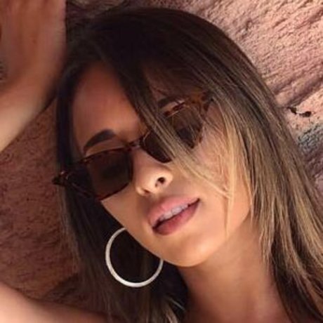 Foto di nudo di fuga di OnlyFans di Leli Hernandez