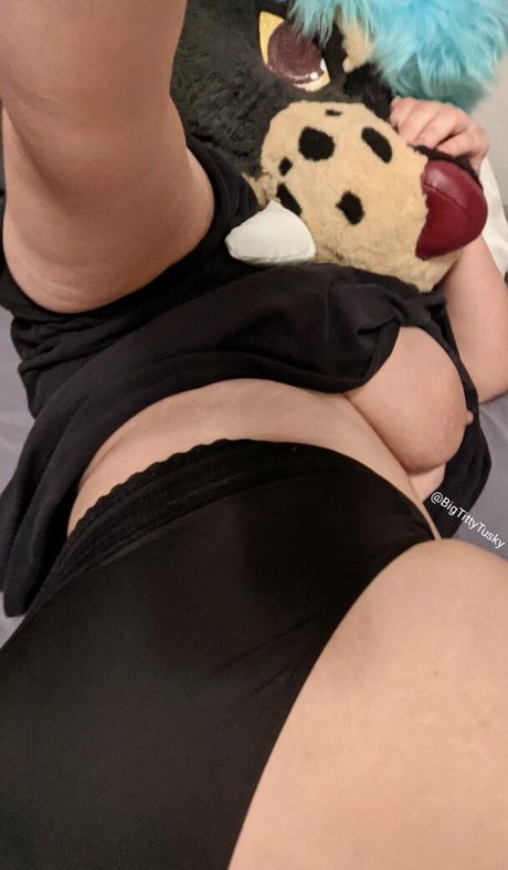 Bigtittytusky