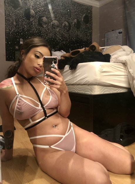 Foto di nudo di fuga di OnlyFans di Sweetlatina1