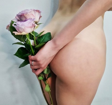 Foto di nudo di fuga di OnlyFans di Elusiveutopia
