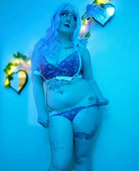 Foto di nudo di fuga di OnlyFans di Lovelyfawn