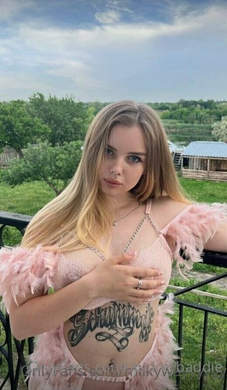 Foto di nudo di fuga di OnlyFans di Audreybaddie
