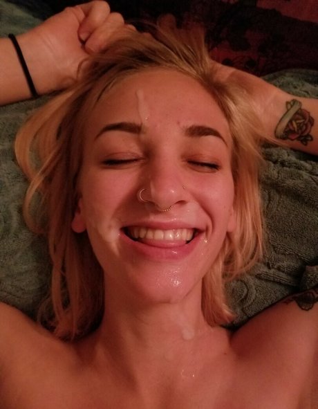 Foto di nudo di fuga di OnlyFans di Vilescience