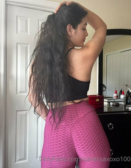 Foto di nudo di fuga di OnlyFans di Vanessaxoxo100