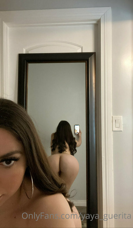 Foto di nudo di fuga di OnlyFans di Yayaguerita