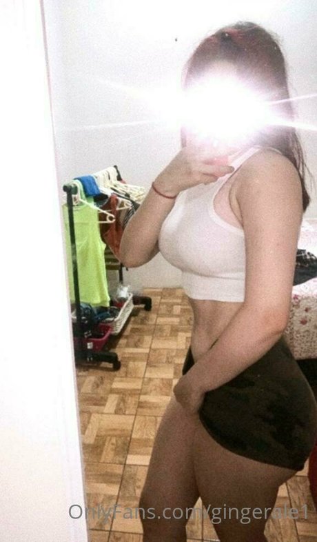 Foto di nudo di fuga di OnlyFans di Raffaellat