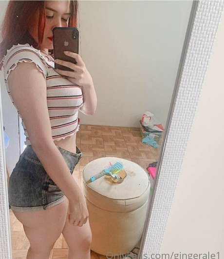 Foto di nudo di fuga di OnlyFans di Raffaellat