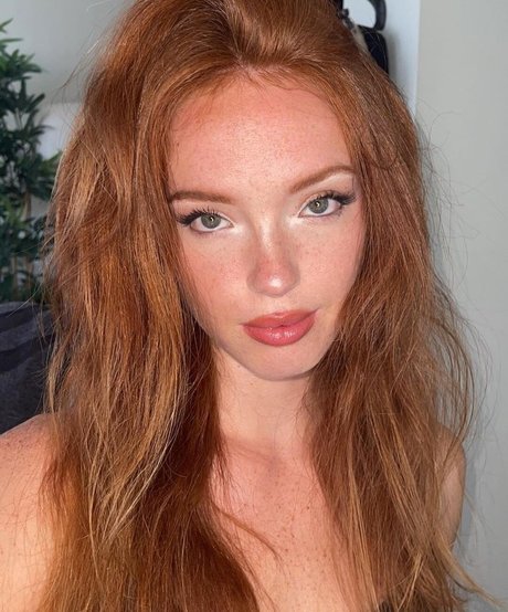 Foto di nudo di fuga di OnlyFans di Riley Rasmussen