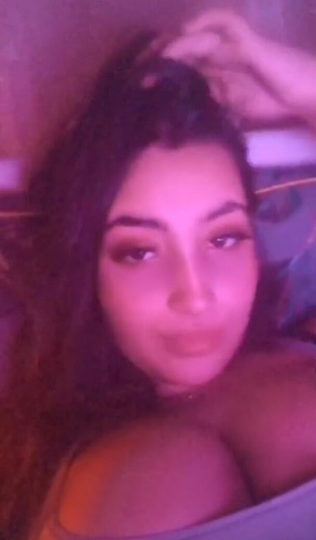 Foto di nudo di fuga di OnlyFans di Sibel T