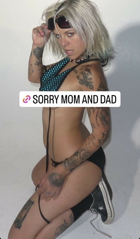 Foto di nudo di fuga di OnlyFans di Lauren Sanderson