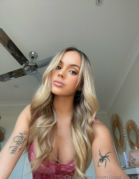 Foto di nudo di fuga di OnlyFans di Avaxchloe