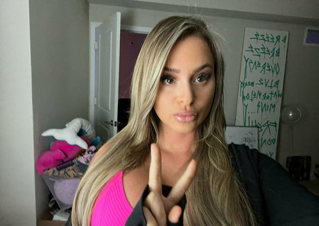 Foto di nudo di fuga di OnlyFans di Katrinavanessa
