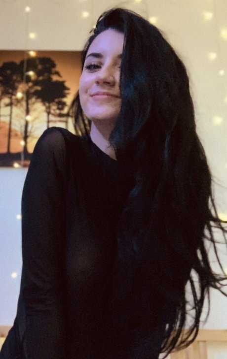 Foto di nudo di fuga di OnlyFans di Lollynice