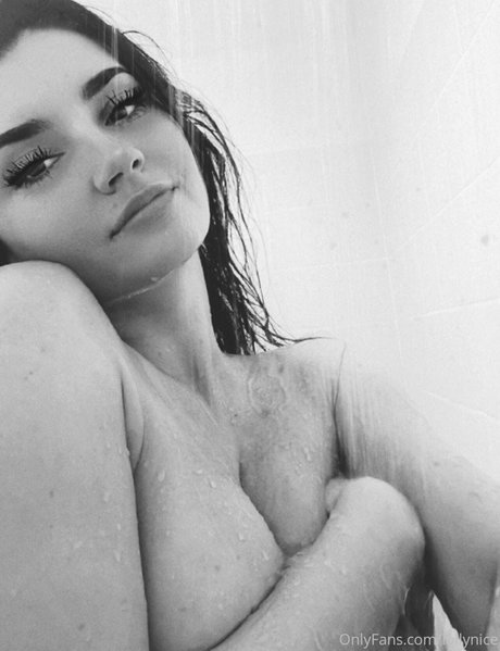 Foto di nudo di fuga di OnlyFans di Lollynice