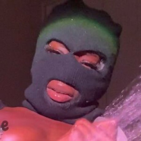 Foto di nudo di fuga di OnlyFans di Realeshamae
